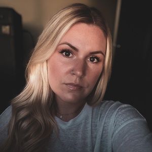 Meet your Posher, Cara